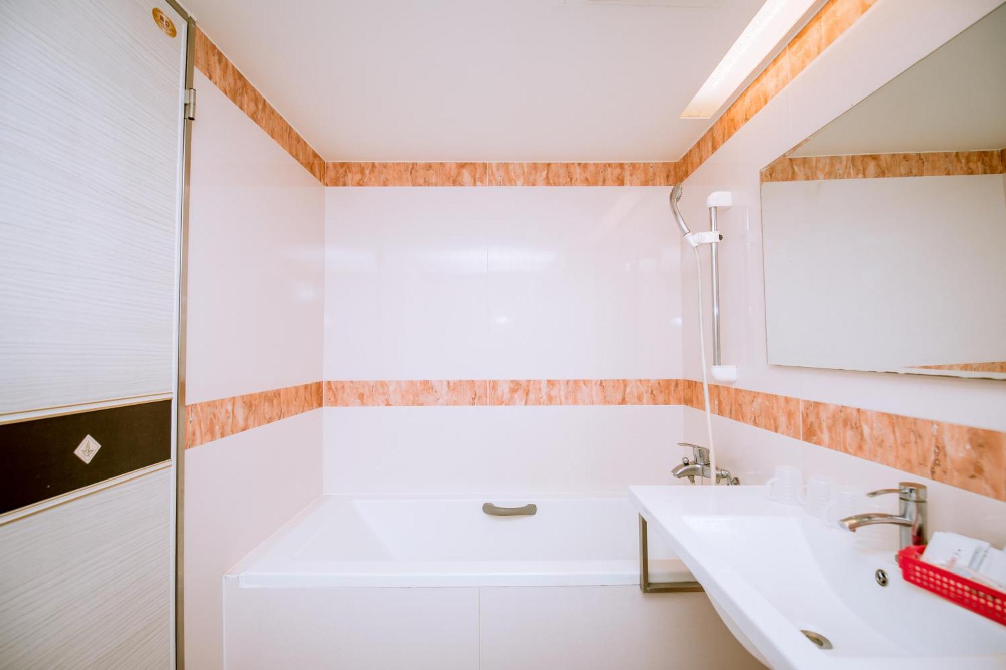 Guide Hotel Taoyuan Fuxing Phòng bức ảnh