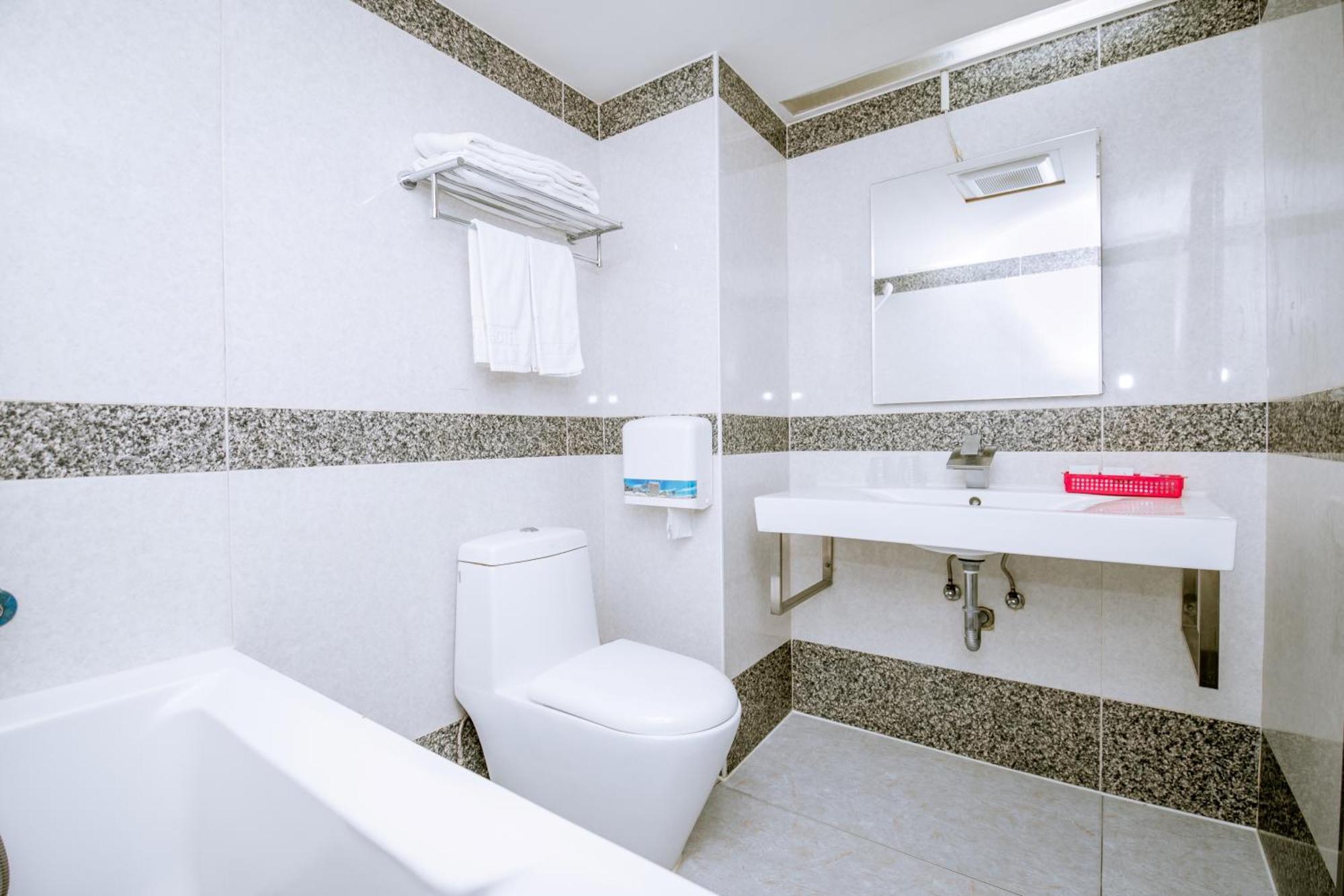 Guide Hotel Taoyuan Fuxing Phòng bức ảnh